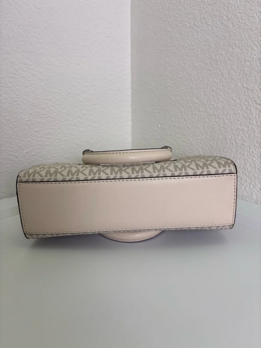 Michael Kors Sheila Small Satchel Light Cream Multi Logo Adjustable Strap